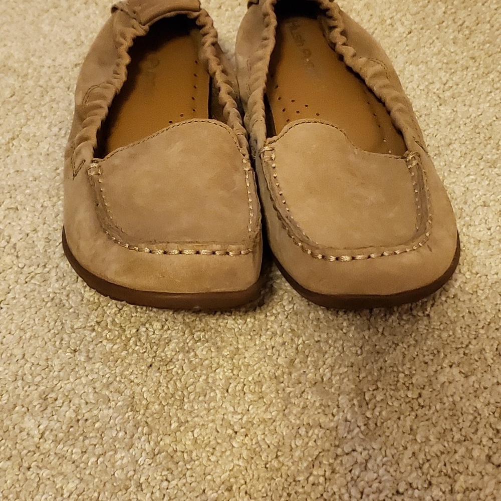 Tan Hush Puppy flats
